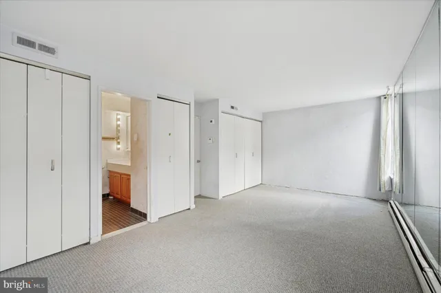 $950,000 | 304 Delancey Street, Philadelphia, PA 19106