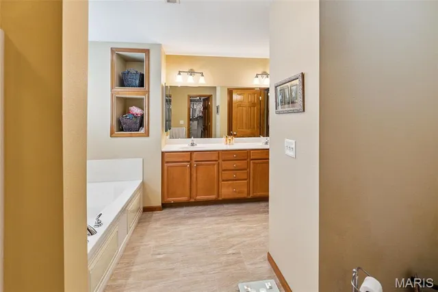 $499,000 | 4904 Barnwood Lane, Millstadt, IL 62260