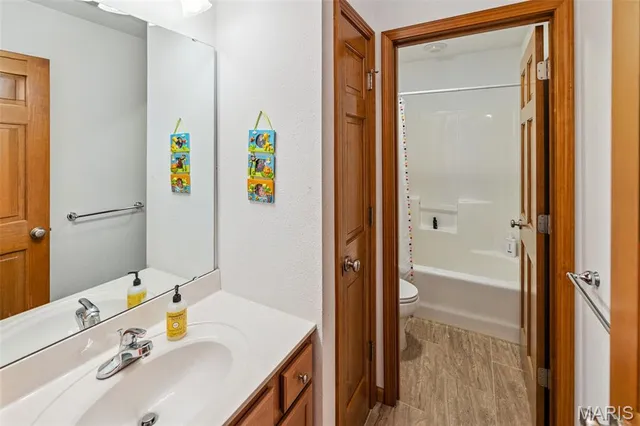 $499,000 | 4904 Barnwood Lane, Millstadt, IL 62260