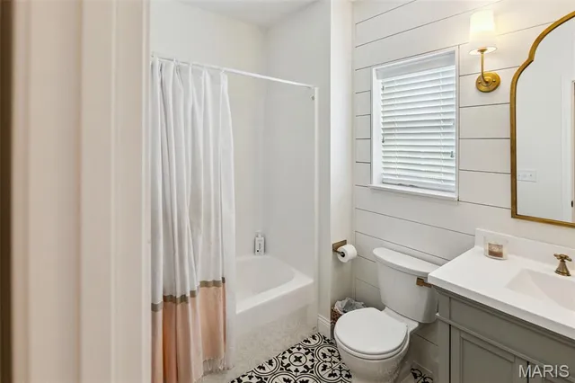 $499,000 | 4904 Barnwood Lane, Millstadt, IL 62260