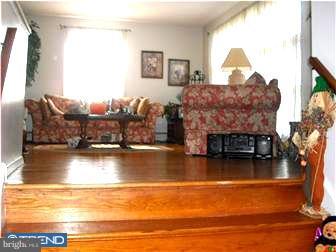 11 Ruby Road Chadds Ford, PA 19317 - Photo 3 of 12 Living Room