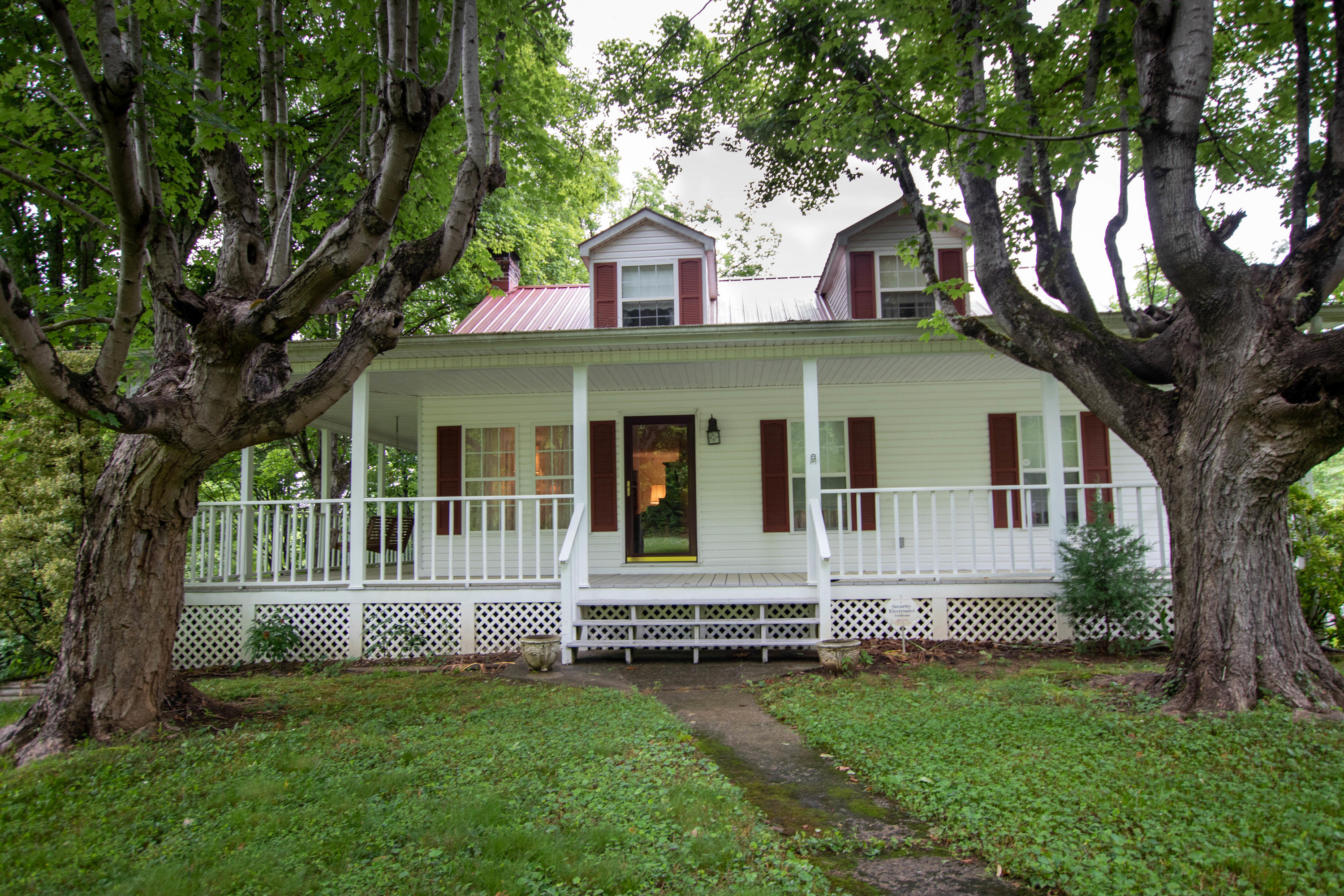2432 Dripping Springs Road Seymour, TN 37865 - Photo 1 of 29 Front...