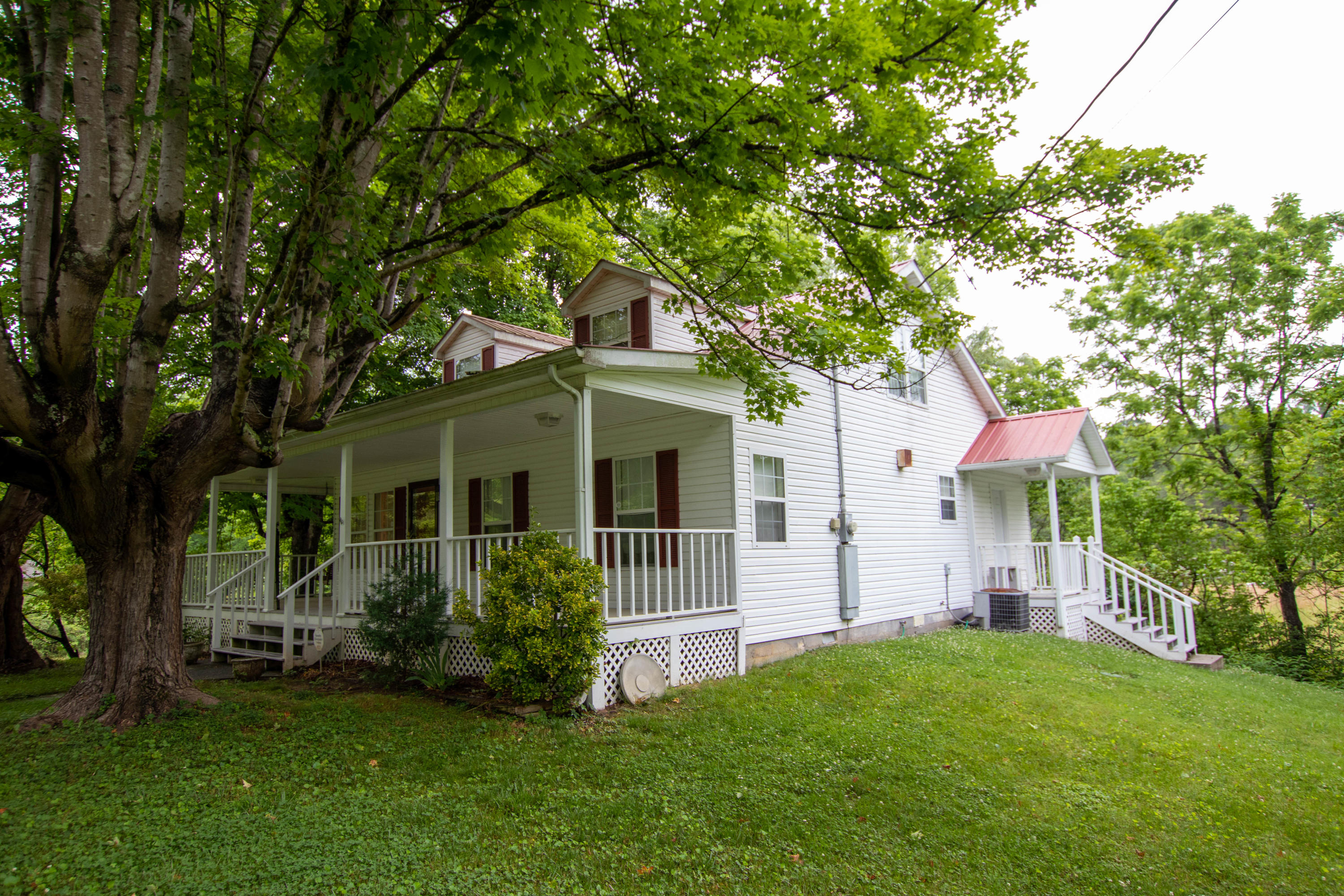 2432 Dripping Springs Road Seymour, TN 37865 - Photo 4 of 29 Side...