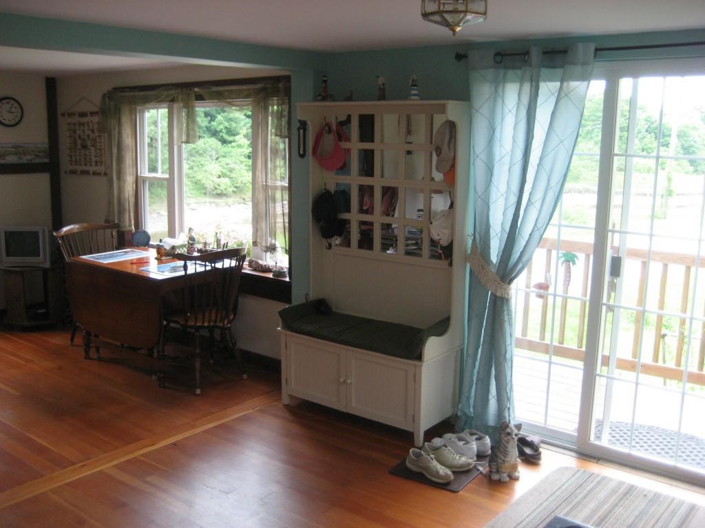 64 Fish Street Thomaston, ME 04861 - Photo 15 of 31 Kitchen