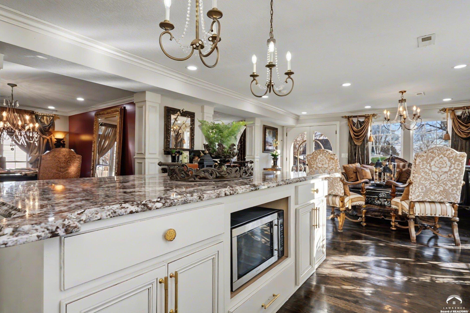 8430 Kickapoo Street De Soto, KS 66018 - Photo 10 of 60