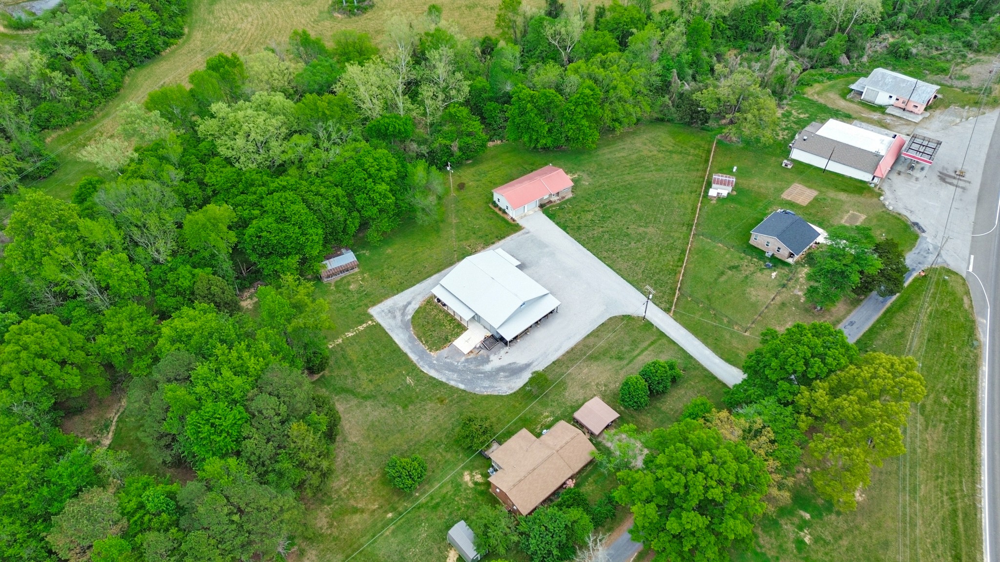 148 Porter Lane Spring City, TN 37381 - Photo 52 of 53 an aerial view of a house