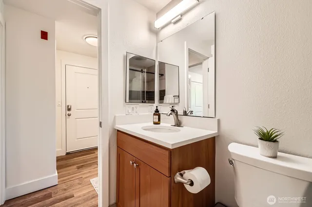 $349,950 | 14002 Northeast 181st Place, Unit A302, Woodinville, WA 98072