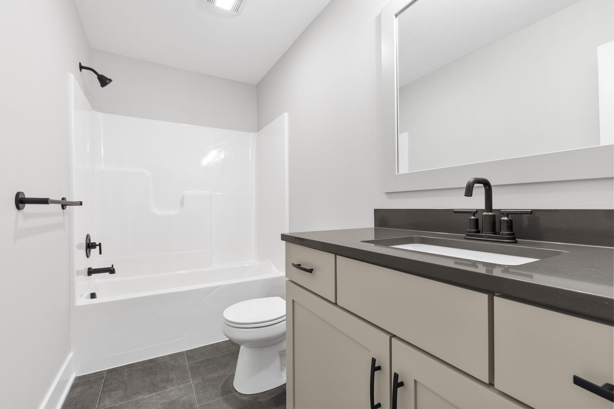 3276 Barett Ridge Jenison, MI 49428 - Photo 44 of 47 2244b - LWNG.10-385 - 3276 Barett Ridge