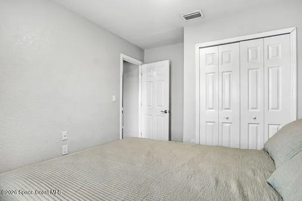 a view of a livingroom with an empty space