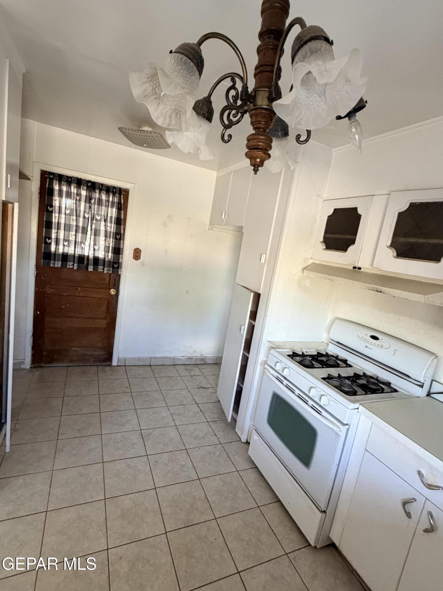 2712 Catnip Street El Paso, TX 79925 - Photo 7 of 22 IMG_6049