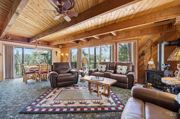 $796,985 | 45 Rainbow Ridge Road, Garden Valley, ID 83622