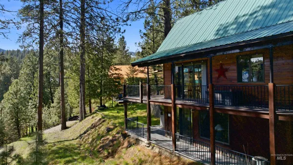$796,985 | 45 Rainbow Ridge Road, Garden Valley, ID 83622