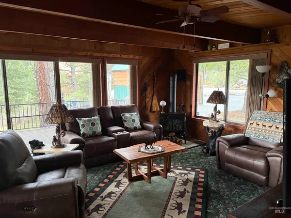 $796,985 | 45 Rainbow Ridge Road, Garden Valley, ID 83622