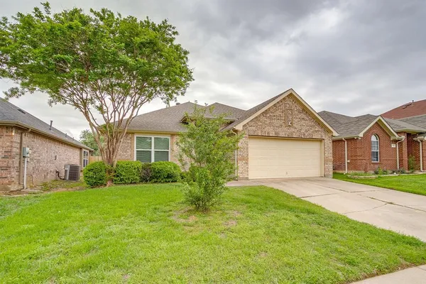 $272,000 | 620 Horn Street, Crowley, TX 76036