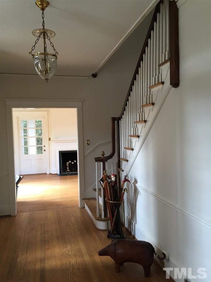 2830 Exeter Circle Raleigh, NC 27608 - Photo 5 of 6