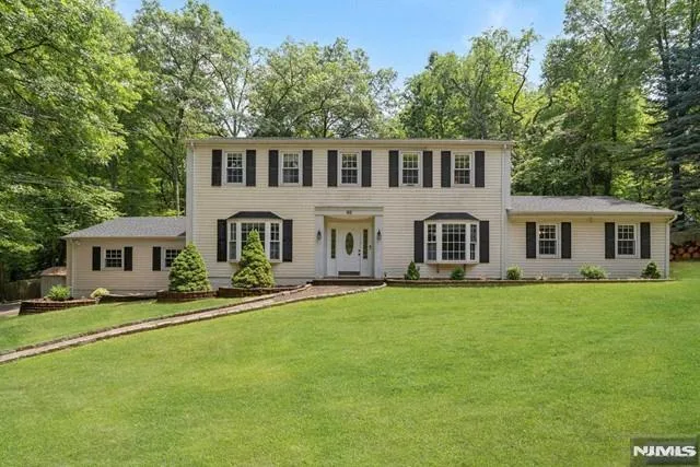 $5,400 | 68 Briarwood Avenue, Norwood, NJ 07648