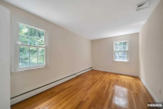 $5,400 | 68 Briarwood Avenue, Norwood, NJ 07648