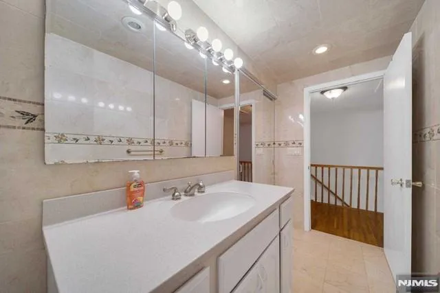 $5,400 | 68 Briarwood Avenue, Norwood, NJ 07648