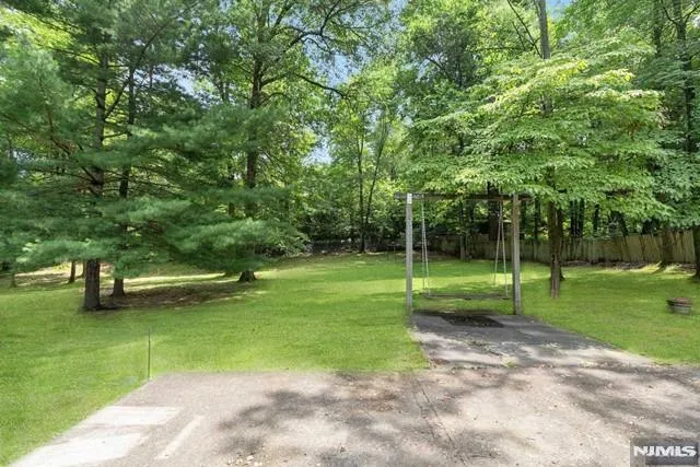 $5,400 | 68 Briarwood Avenue, Norwood, NJ 07648