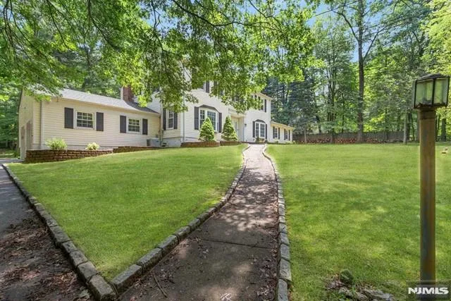 $5,400 | 68 Briarwood Avenue, Norwood, NJ 07648