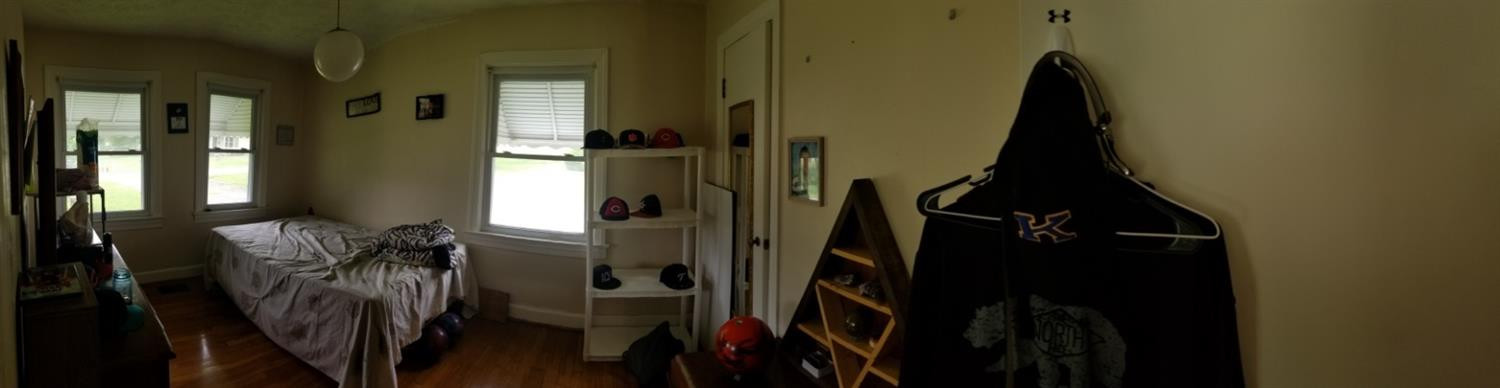 827 Hilltop Road Danville, KY 40422 - Photo 15 of 23 Front left bedroom