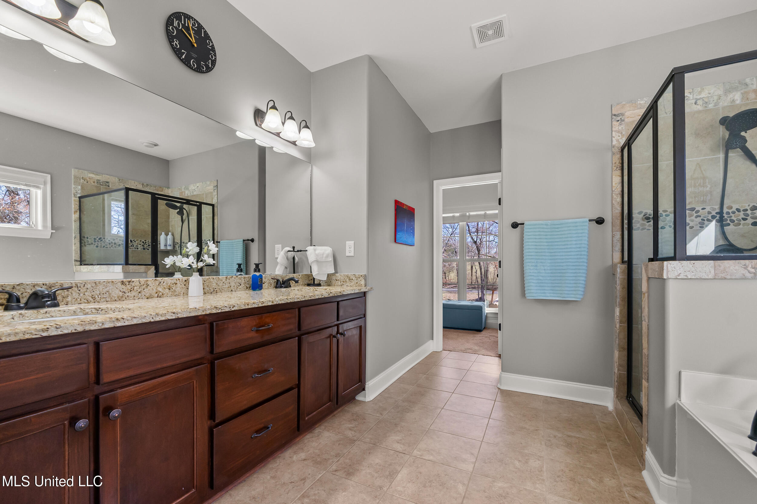 4691 Treadway Road Hernando, MS 38632 - Photo 23 of 34 Master Bathroom