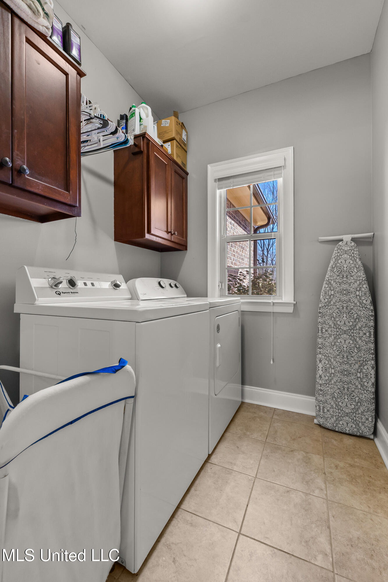 4691 Treadway Road Hernando, MS 38632 - Photo 33 of 34 Laundry Room