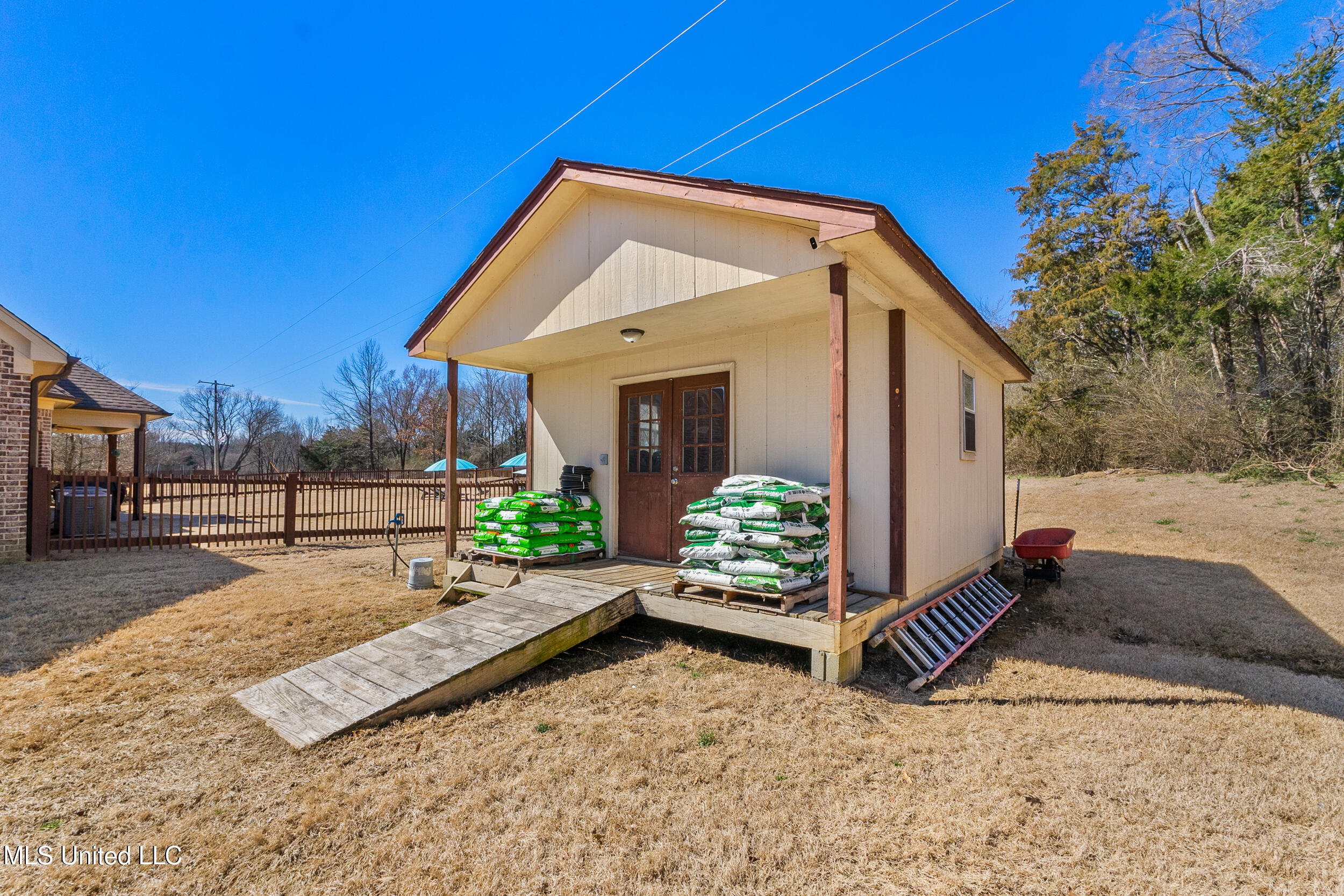 4691 Treadway Road Hernando, MS 38632 - Photo 9 of 34 Workshop/Storage