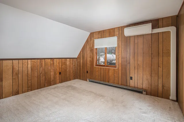 $460,000 | 45601 Peninsula Drive East, Grand Junction, MI 49056