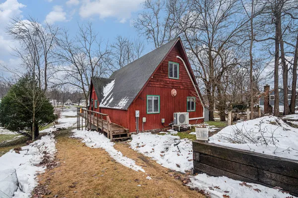 $460,000 | 45601 Peninsula Drive East, Grand Junction, MI 49056