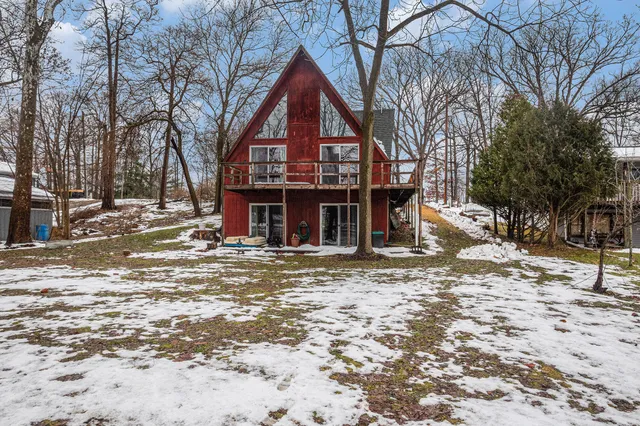 $460,000 | 45601 Peninsula Drive East, Grand Junction, MI 49056