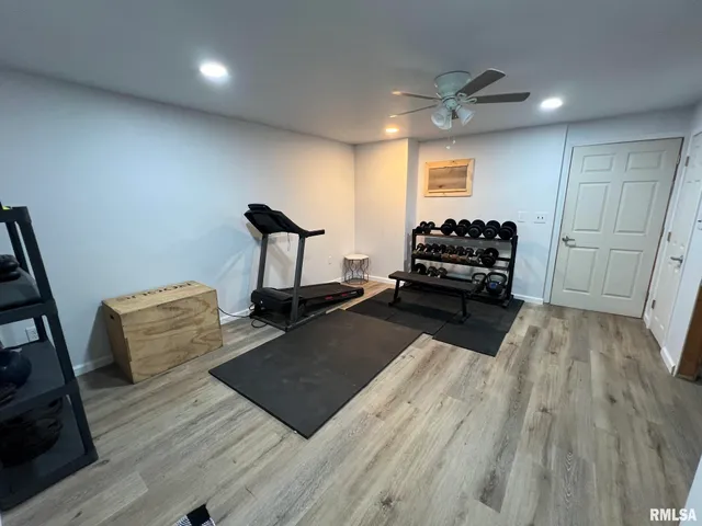 $795,000 | 305 East Martin Drive, Deer Creek, IL 61733