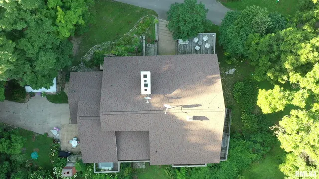 $795,000 | 305 East Martin Drive, Deer Creek, IL 61733