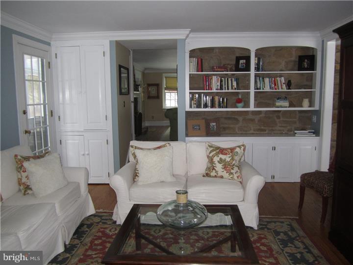 1205 Evergreen Road Yardley, PA 19067 - Photo 8 of 25 Gallery Image 8