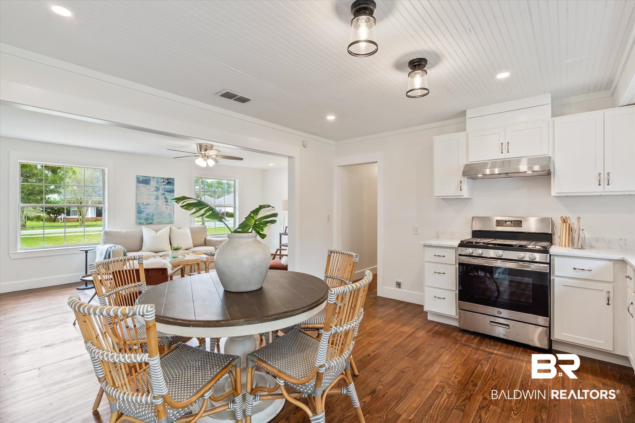 9020 Morphy Avenue Fairhope, AL 36532 - Photo 10 of 44