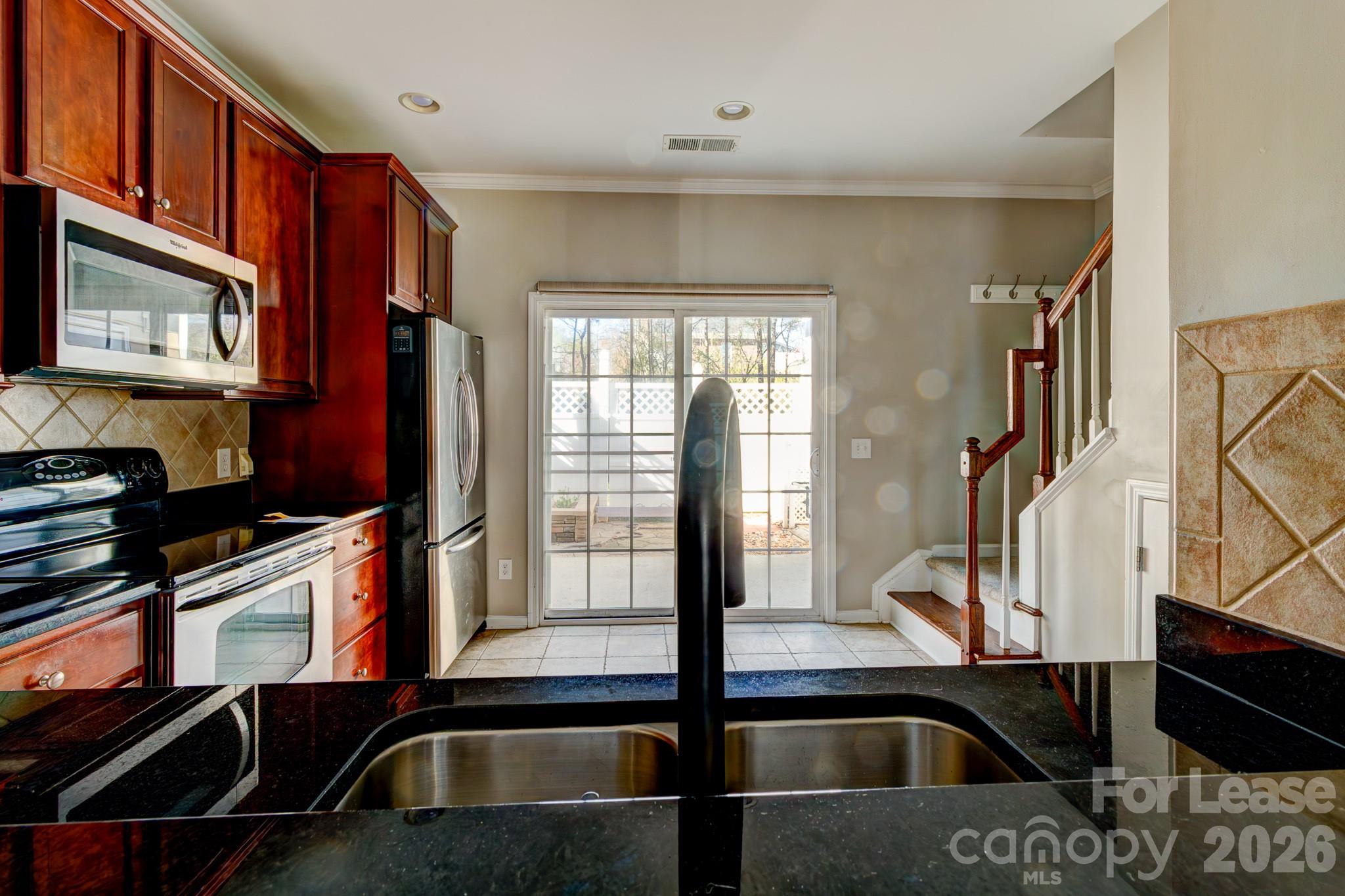 417 River Park Road Belmont, NC 28012 - Photo 4 of 16 a view of an entryway