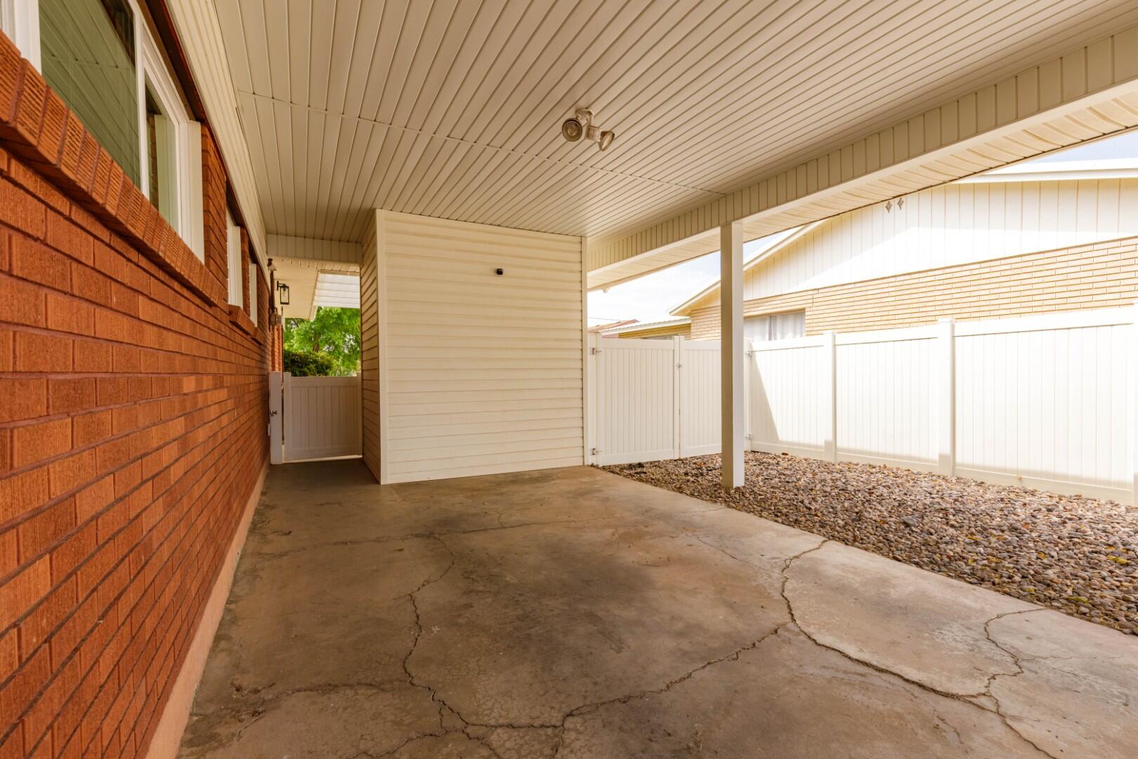 19 West 600 South St. George, UT 84770 - Photo 5 of 30 5