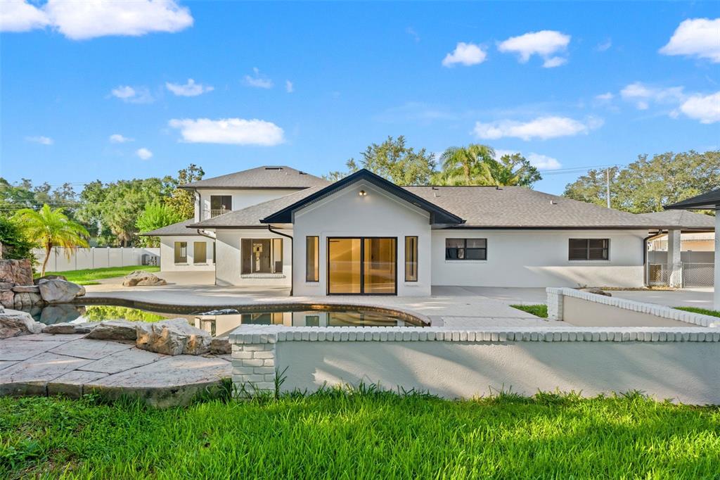 2521 Lake Ellen Drive Tampa, FL 33618 - Photo 42 of 54