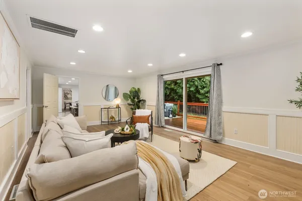$1,662,500 | 18505 Northeast 26th Street, Redmond, WA 98052