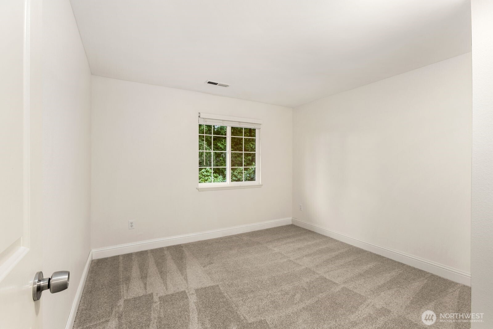 18505 Northeast 26th Street Redmond, WA 98052 - Photo 20 of 38 an empty room with windows