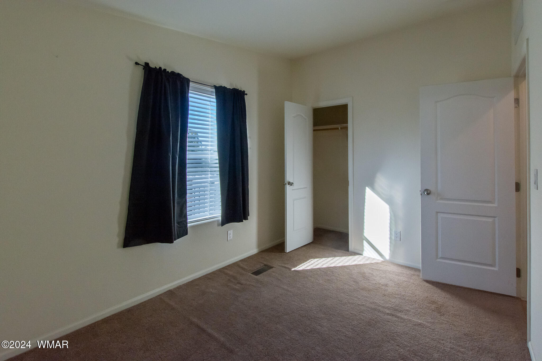 7991 Lakeland Road Show Low, AZ 85901 - Photo 14 of 24 DSC_0922
