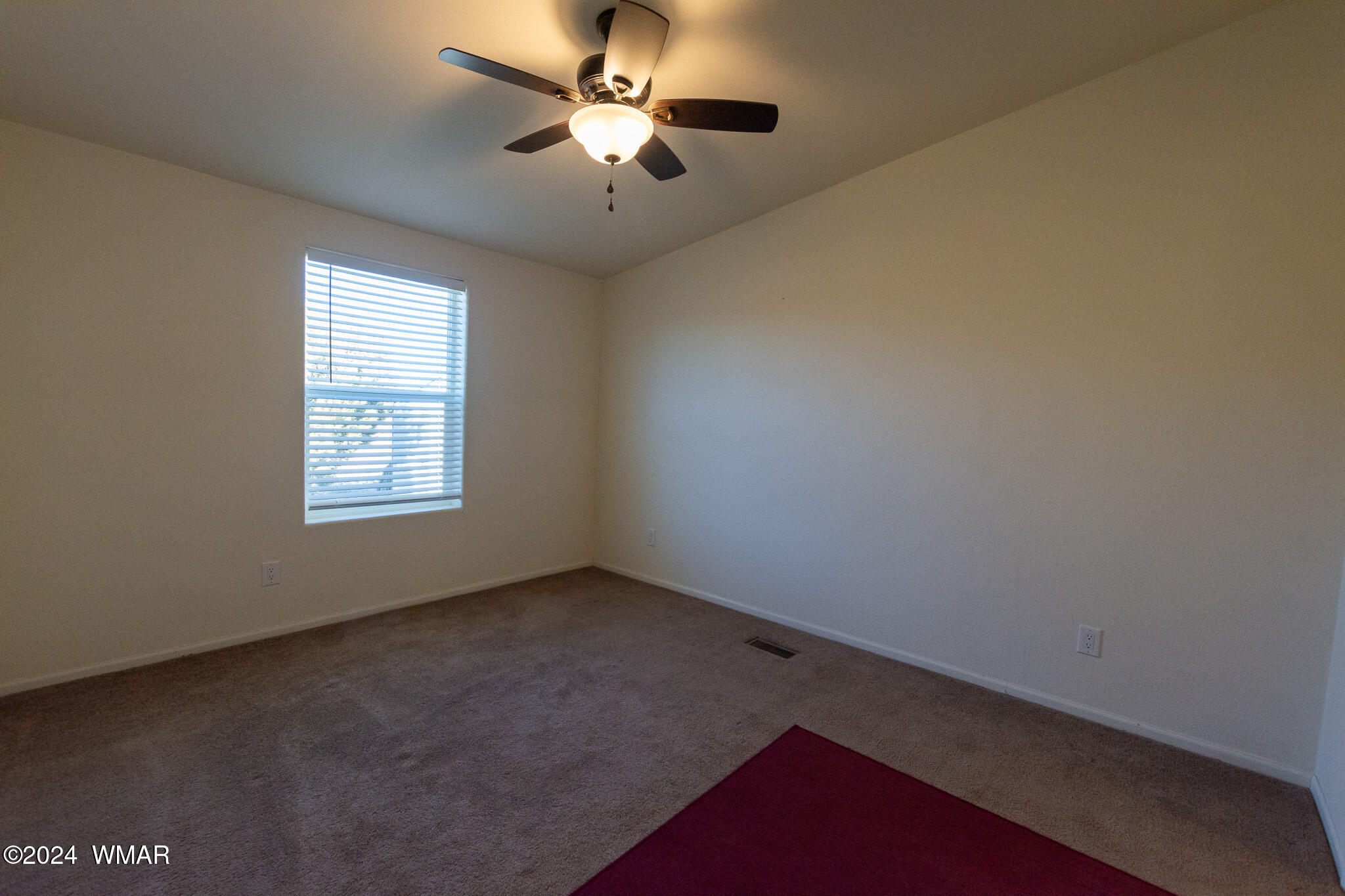 7991 Lakeland Road Show Low, AZ 85901 - Photo 9 of 24 DSC_0917