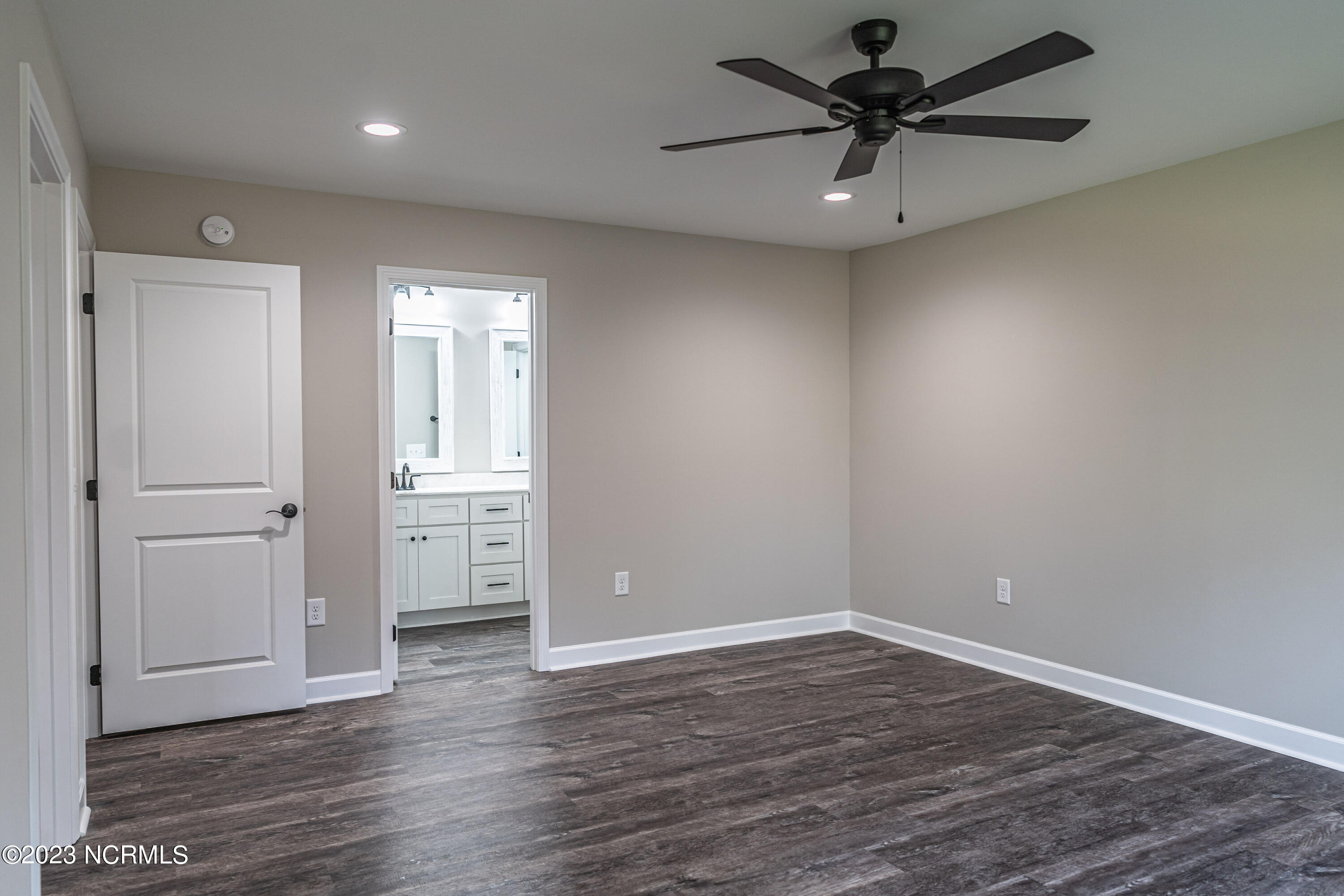 195 Pinebluff Lake Road Pinebluff, NC 28373 - Photo 19 of 43 DSC07517