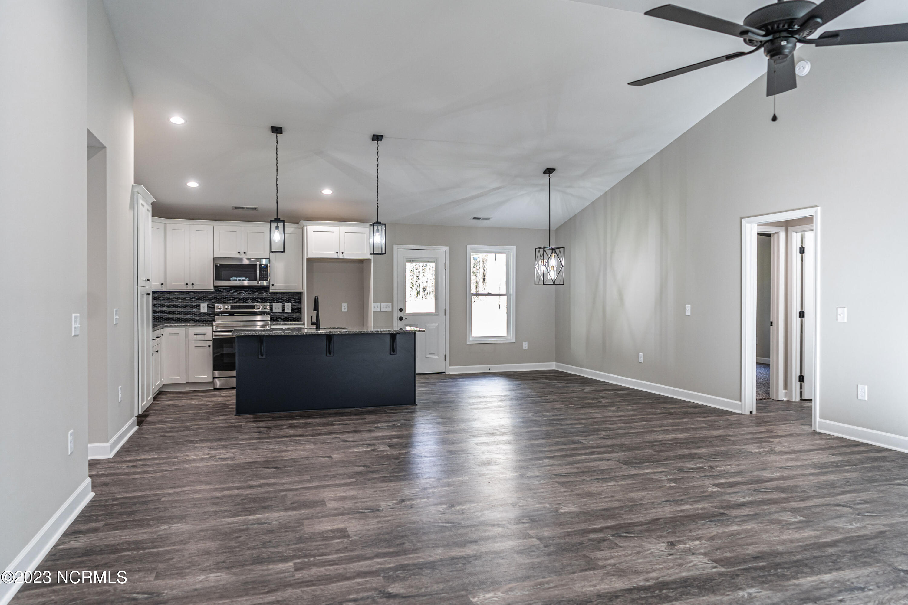 195 Pinebluff Lake Road Pinebluff, NC 28373 - Photo 5 of 43 DSC07527