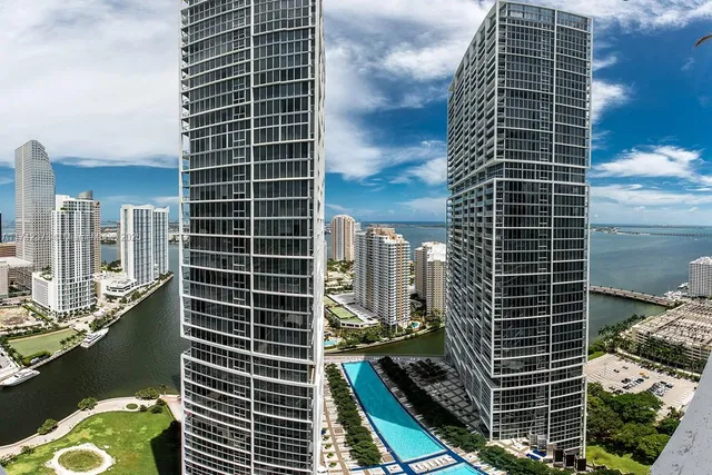 $1,650,000 | 495 Brickell Avenue, Unit 1801, Miami, FL 33131