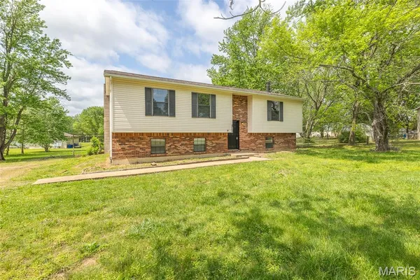 $219,900 | 5503 Misty Drive, Poplar Bluff, MO 63901
