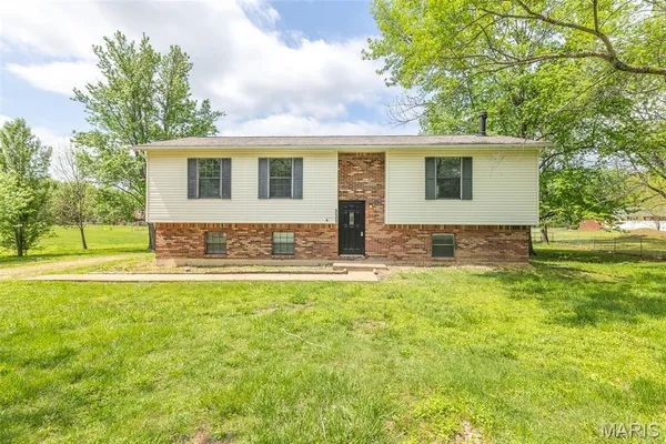 $219,900 | 5503 Misty Drive, Poplar Bluff, MO 63901