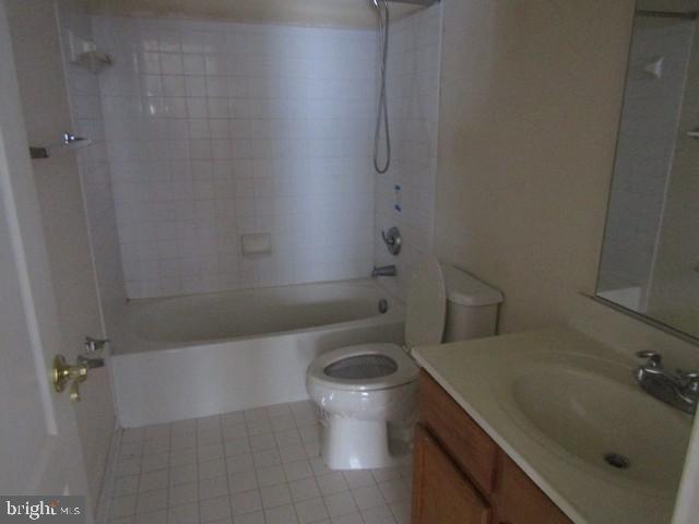 13120 Winding Trail Road Laurel, MD 20707 - Photo 11 of 15 a bathroom with a sink and toilet