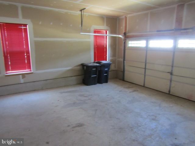 13120 Winding Trail Road Laurel, MD 20707 - Photo 10 of 15 a view of a livingroom with furniture