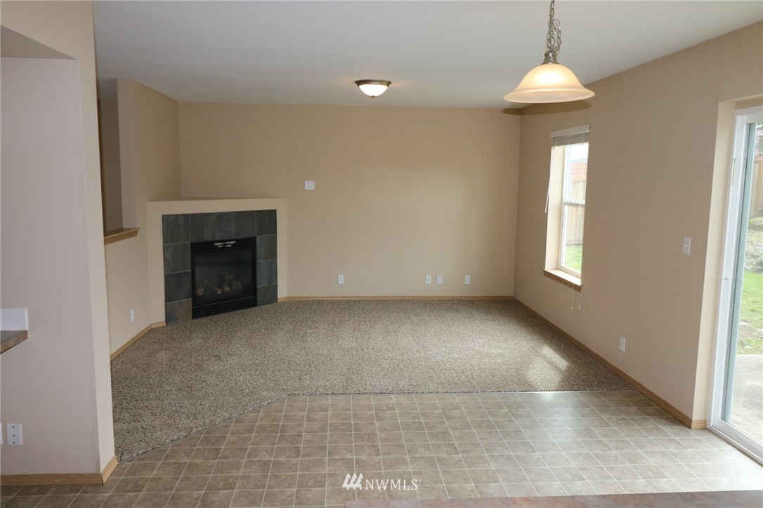903 Riddell Avenue Northeast Orting, WA 98360 - Photo 11 of 25 Gallery Image 11